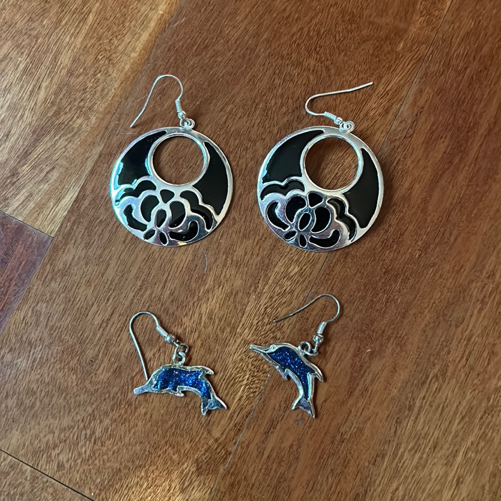 silver vintage earrings 2 pair